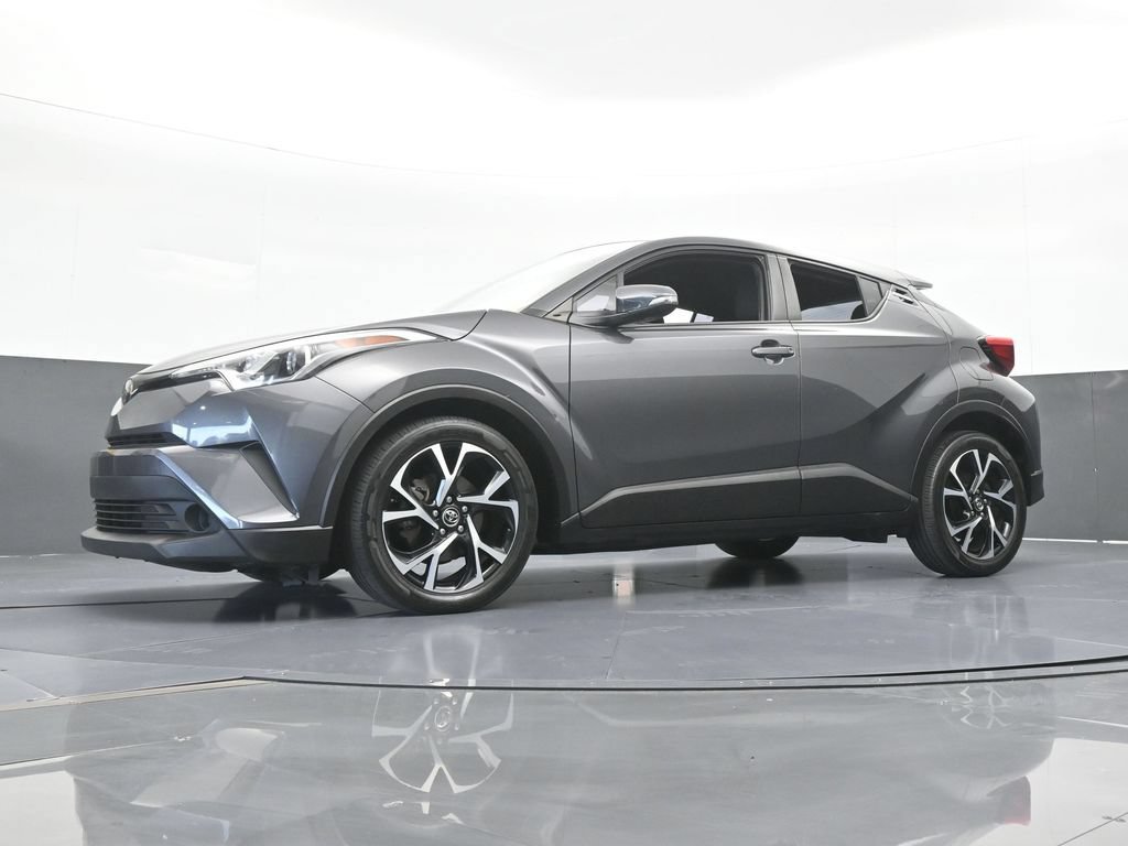 Used 2019 Toyota C-HR XLE FWD image 47