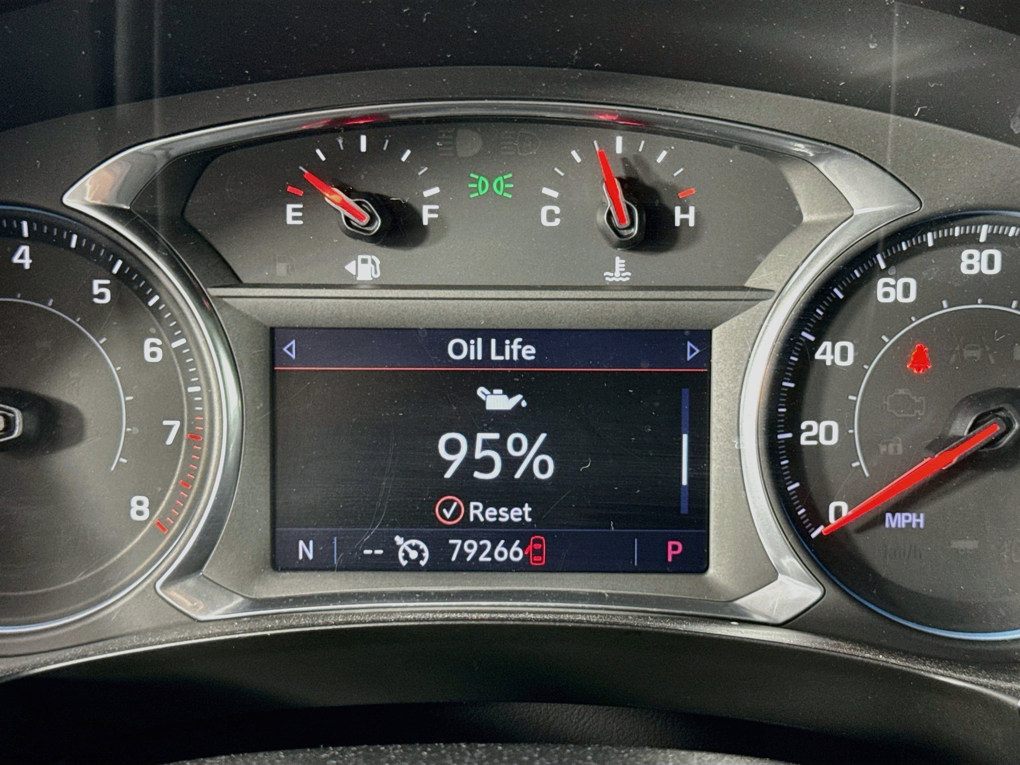 Used 2020 Chevrolet Traverse LT FWD image 14