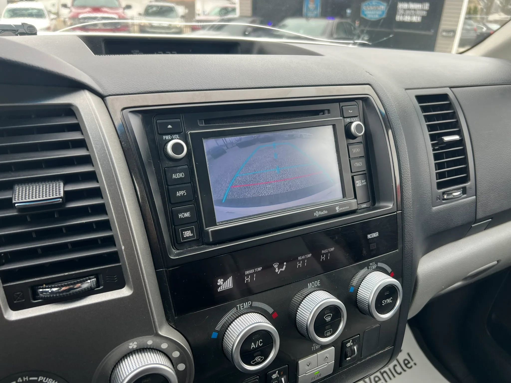 Used 2015 Toyota Sequoia Limited image 22