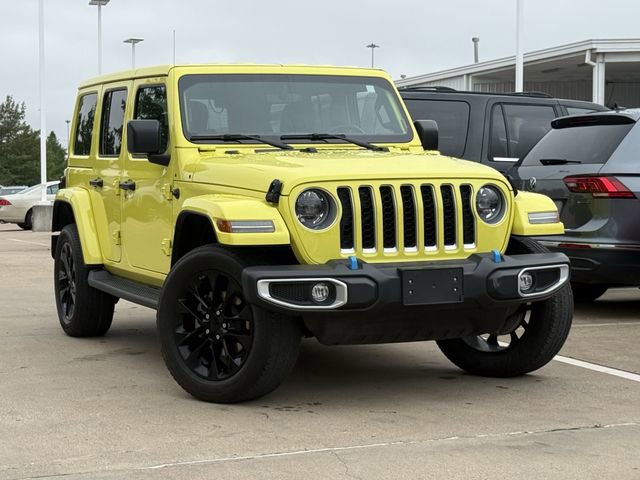 Used 2023 Jeep Wrangler Unlimited Sahara w/ Cold Weather Group AWD/4WD image 2