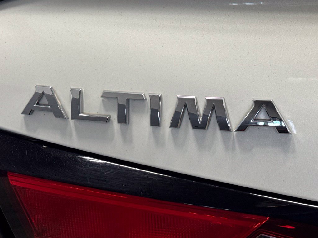 Used 2021 Nissan Altima 2.5 Platinum AWD/4WD image 32
