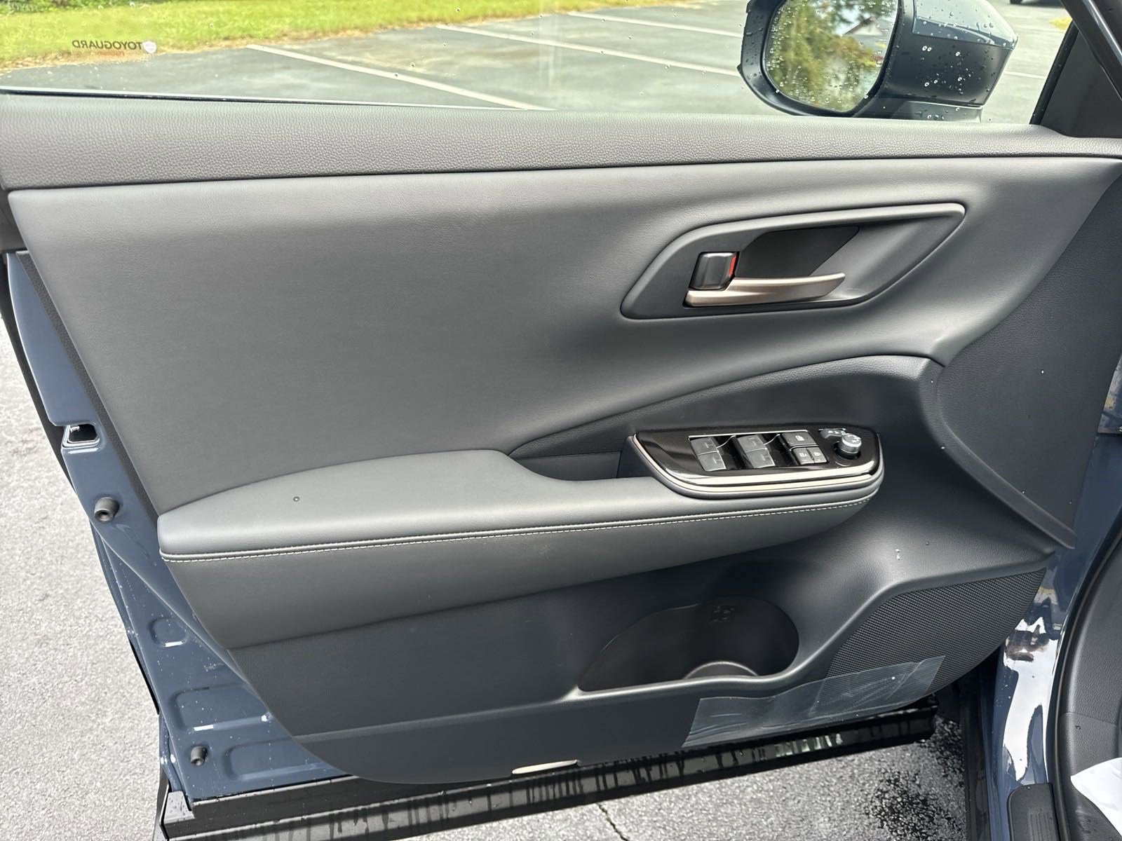 New 2025 Toyota Crown AWD/4WD image 19