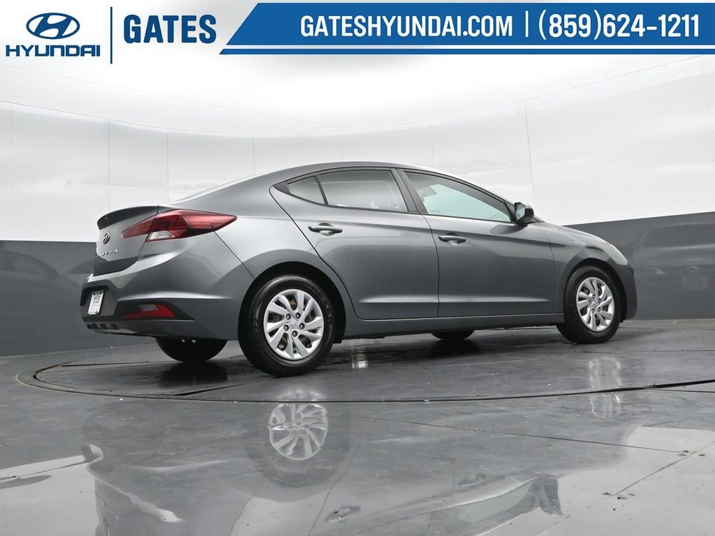 Used 2019 Hyundai Elantra SE w/ Cargo Package image 31