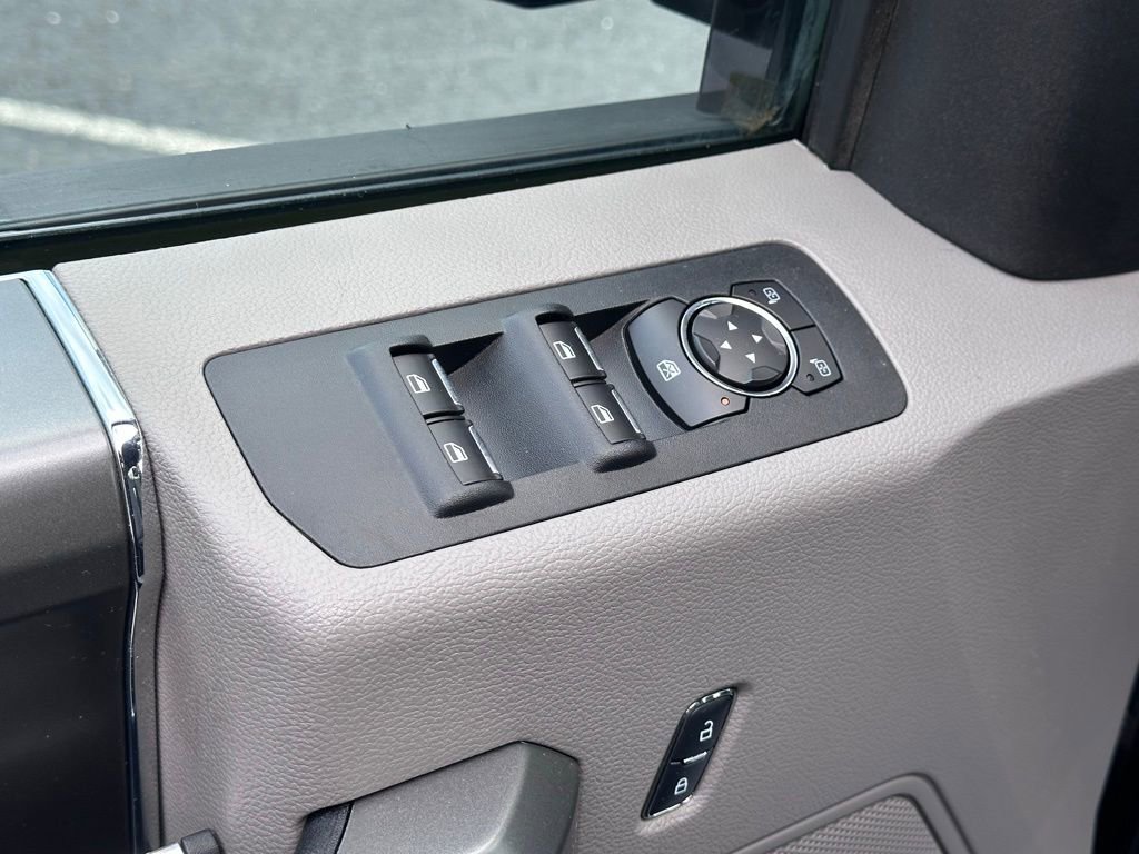 Used 2017 Ford F150 XLT w/ Equipment Group 302A Luxury image 19