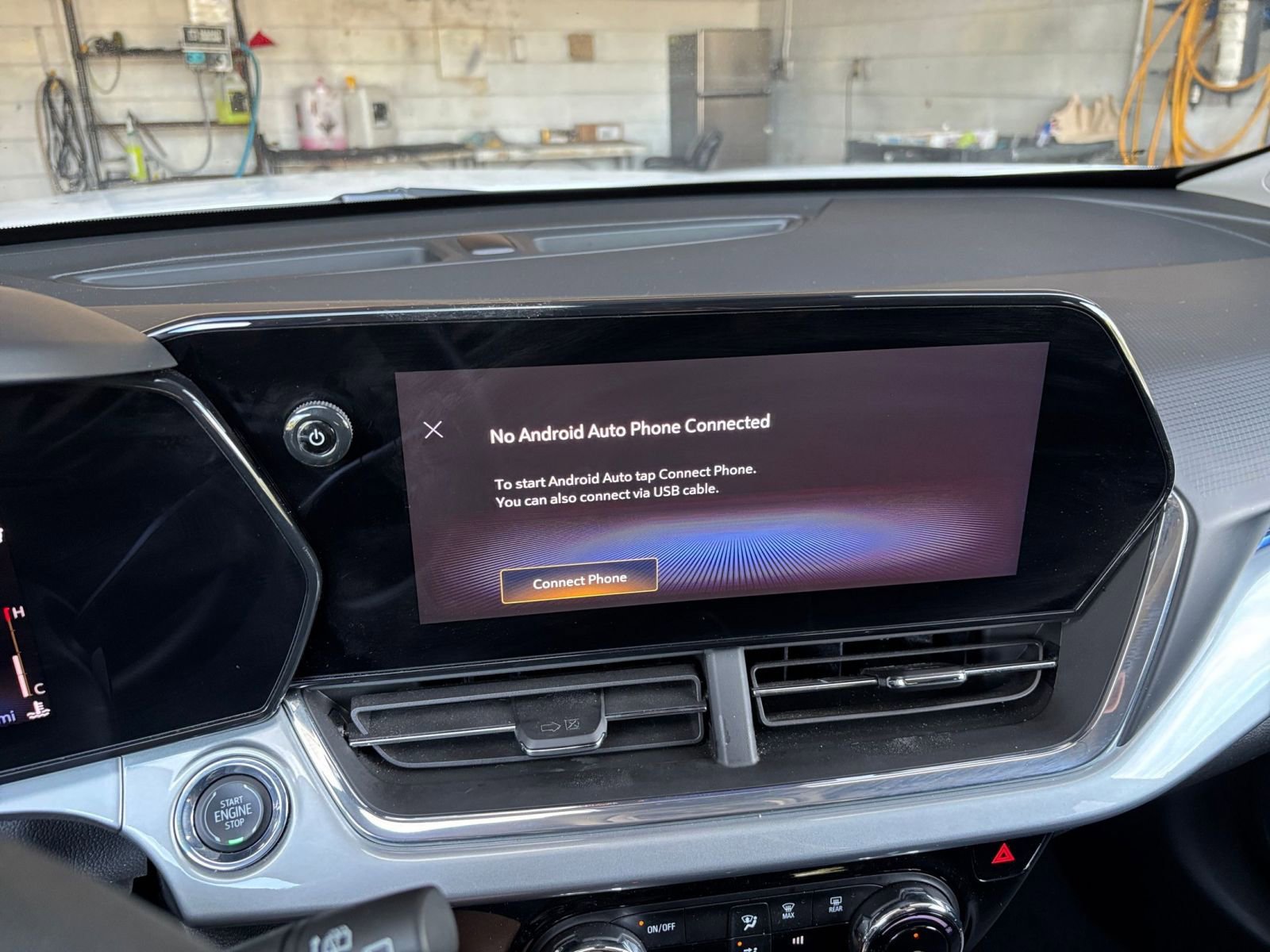 Used 2025 Chevrolet Trax LT image 20