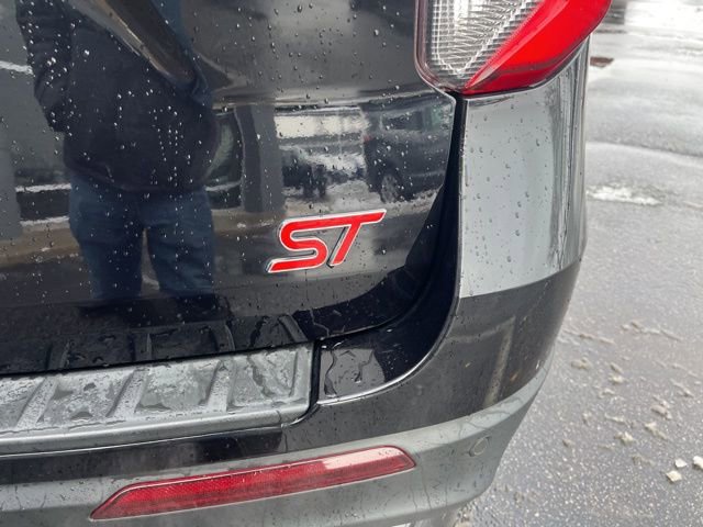 Certified 2022 Ford Explorer ST w/ Equipment Group 401A image 8