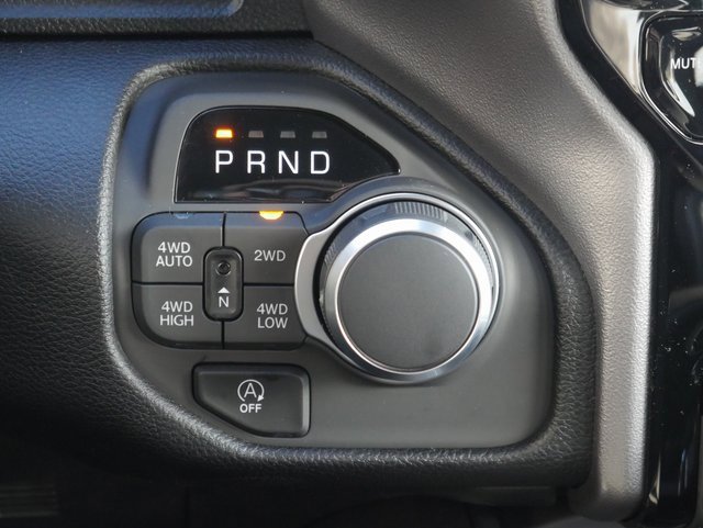 New 2026 RAM 1500 4x4 Crew Cab image 21