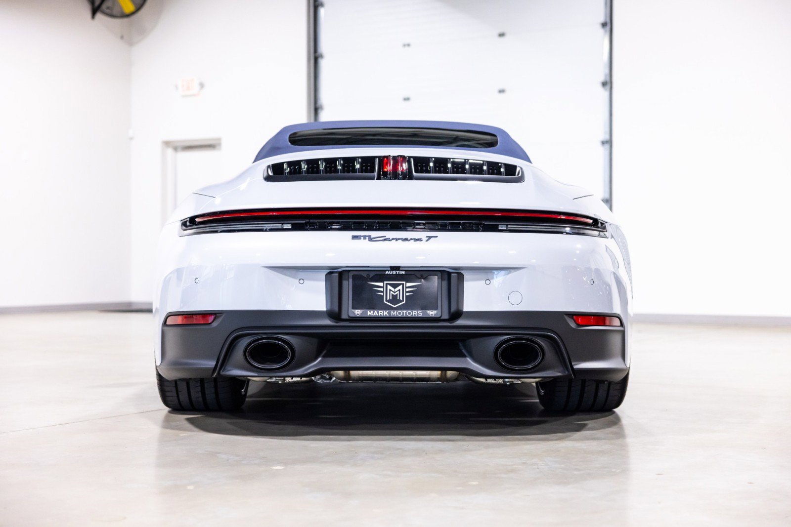 Used 2026 Porsche 911 Carrera T RWD image 5