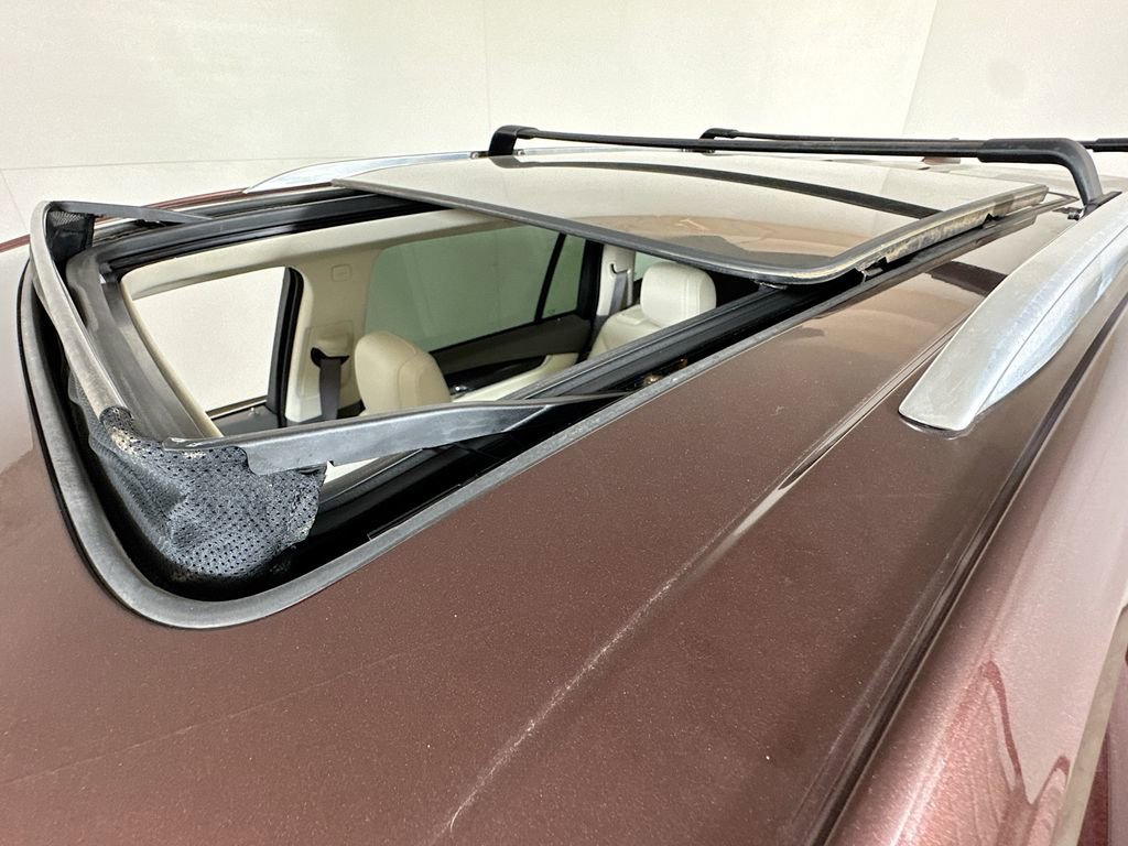 Used 2022 Cadillac XT6 Premium Luxury w/ Technology Package FWD image 21