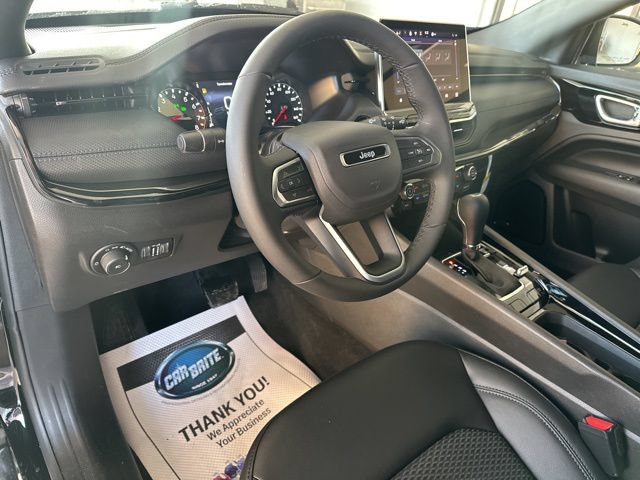 New 2026 Jeep Compass Latitude w/ Sun and Sound Group AWD/4WD image 20