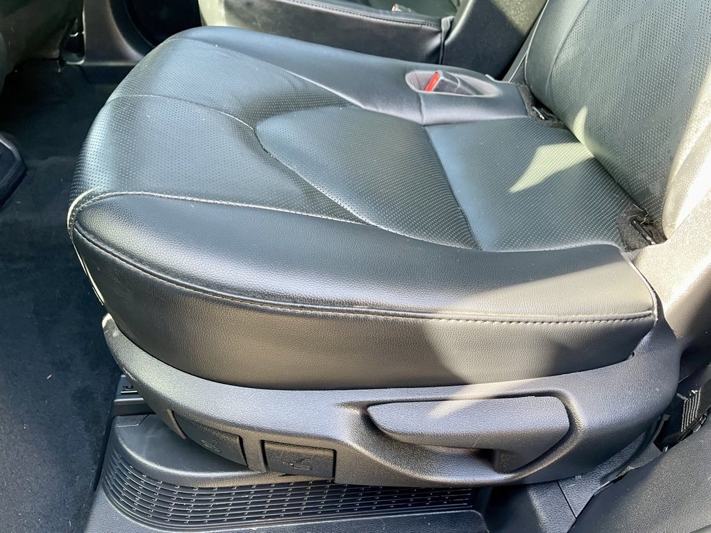 Used 2021 Toyota Highlander Platinum image 14