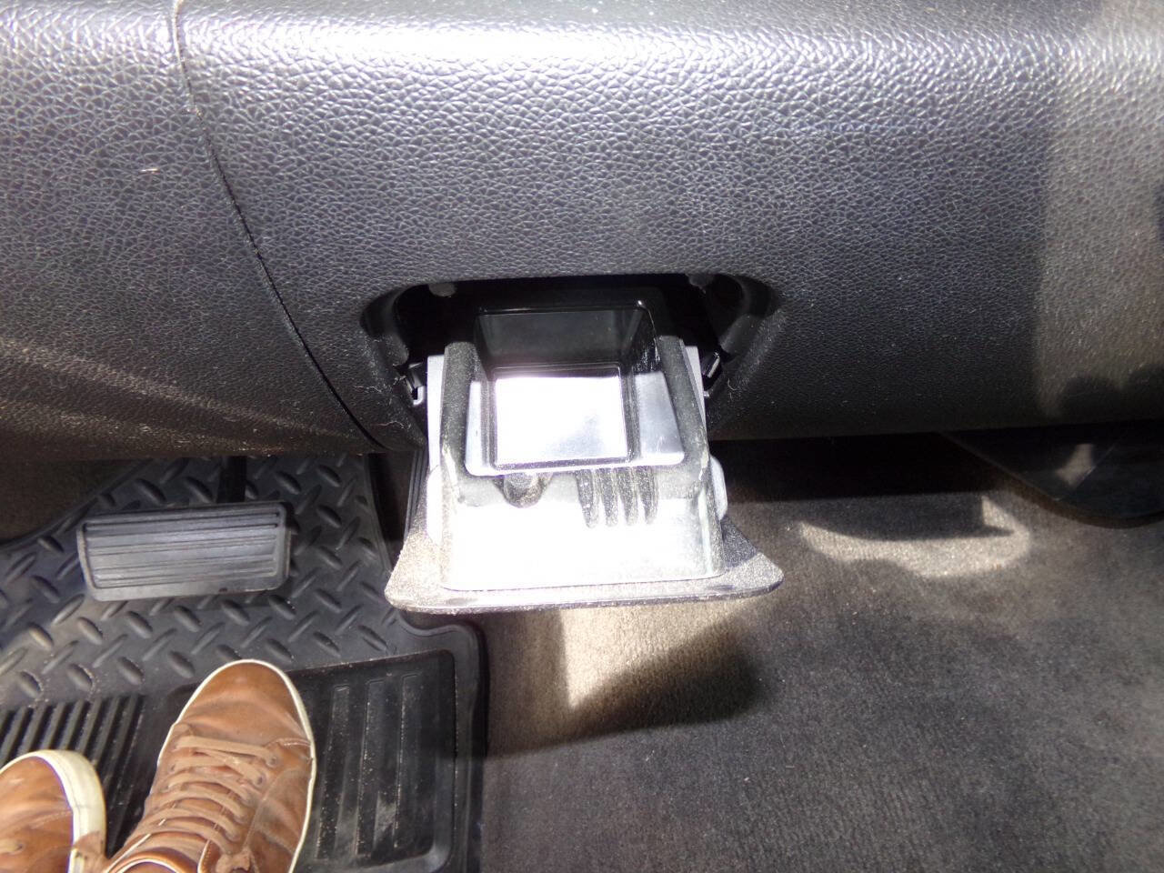 Used 2010 Chevrolet Silverado 1500 LT w/ Power Pack Plus image 53