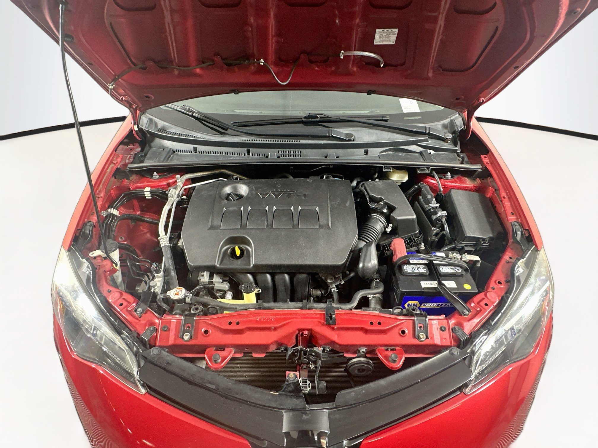 Used 2018 Toyota Corolla LE FWD image 30