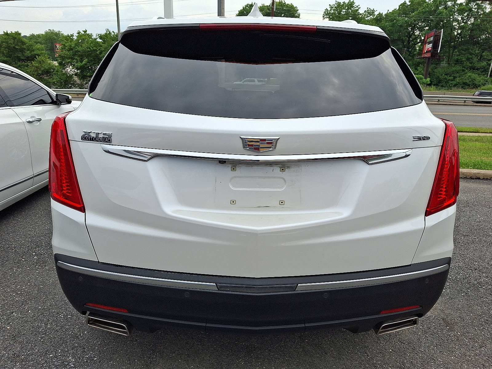Used 2018 Cadillac XT5 FWD image 5