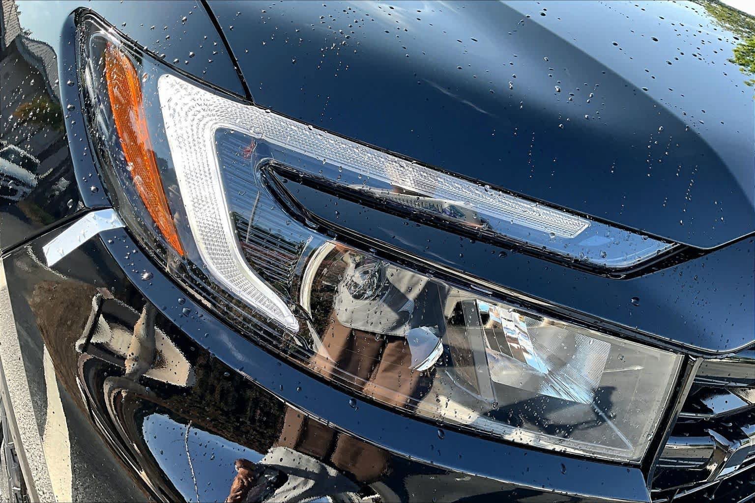 New 2026 Honda Ridgeline Black Edition image 17