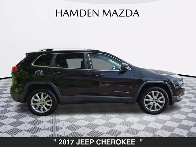 Used 2017 Jeep Cherokee Limited AWD/4WD image 2