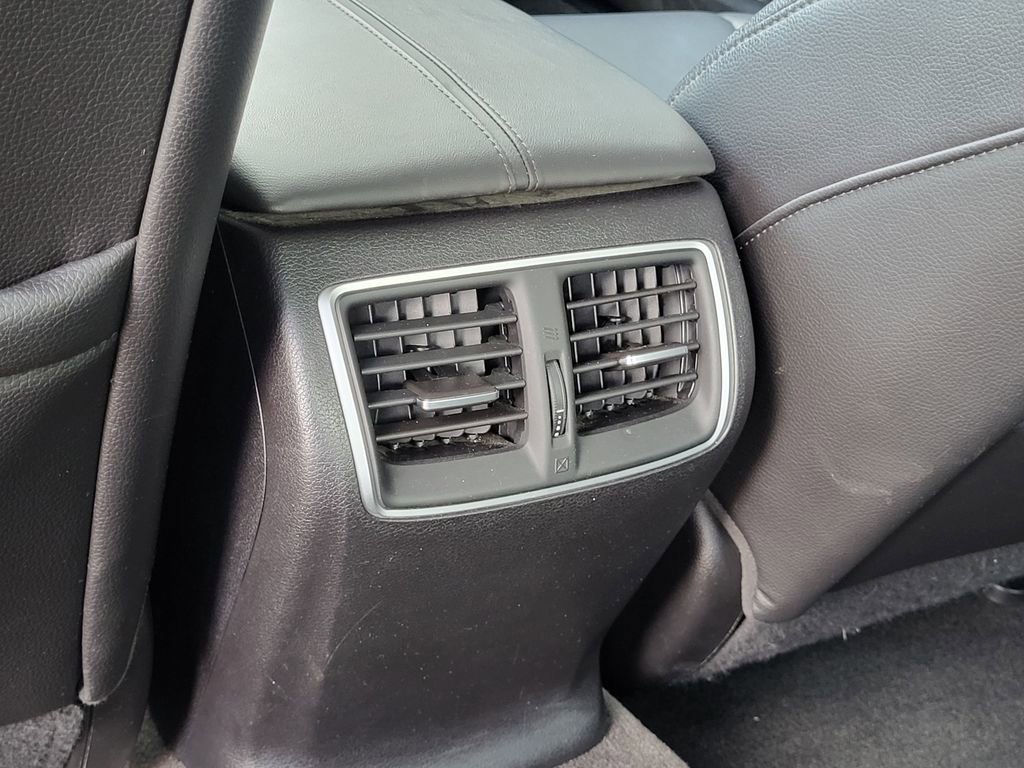 Used 2015 Acura TLX image 28