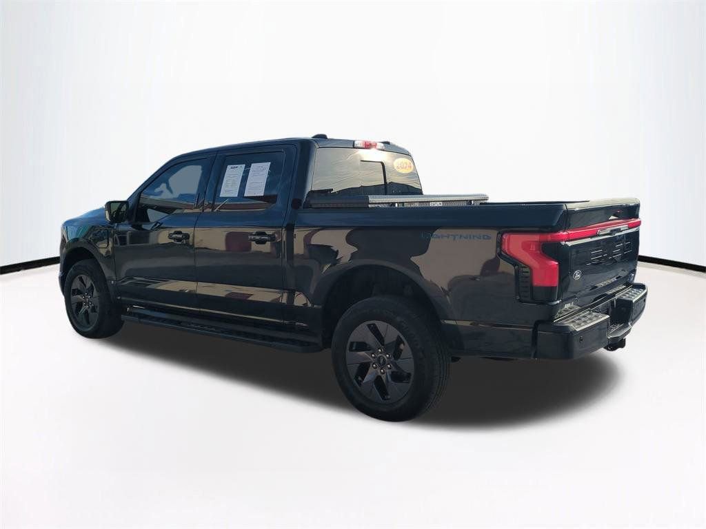 Used 2024 Ford F150 Lightning Lariat image 7