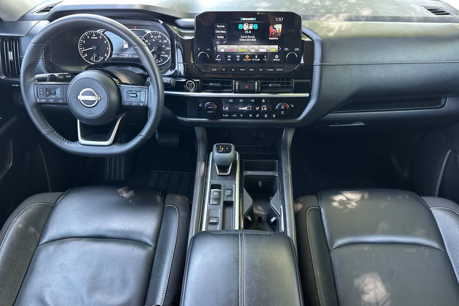 Used 2023 Nissan Pathfinder SL image 4