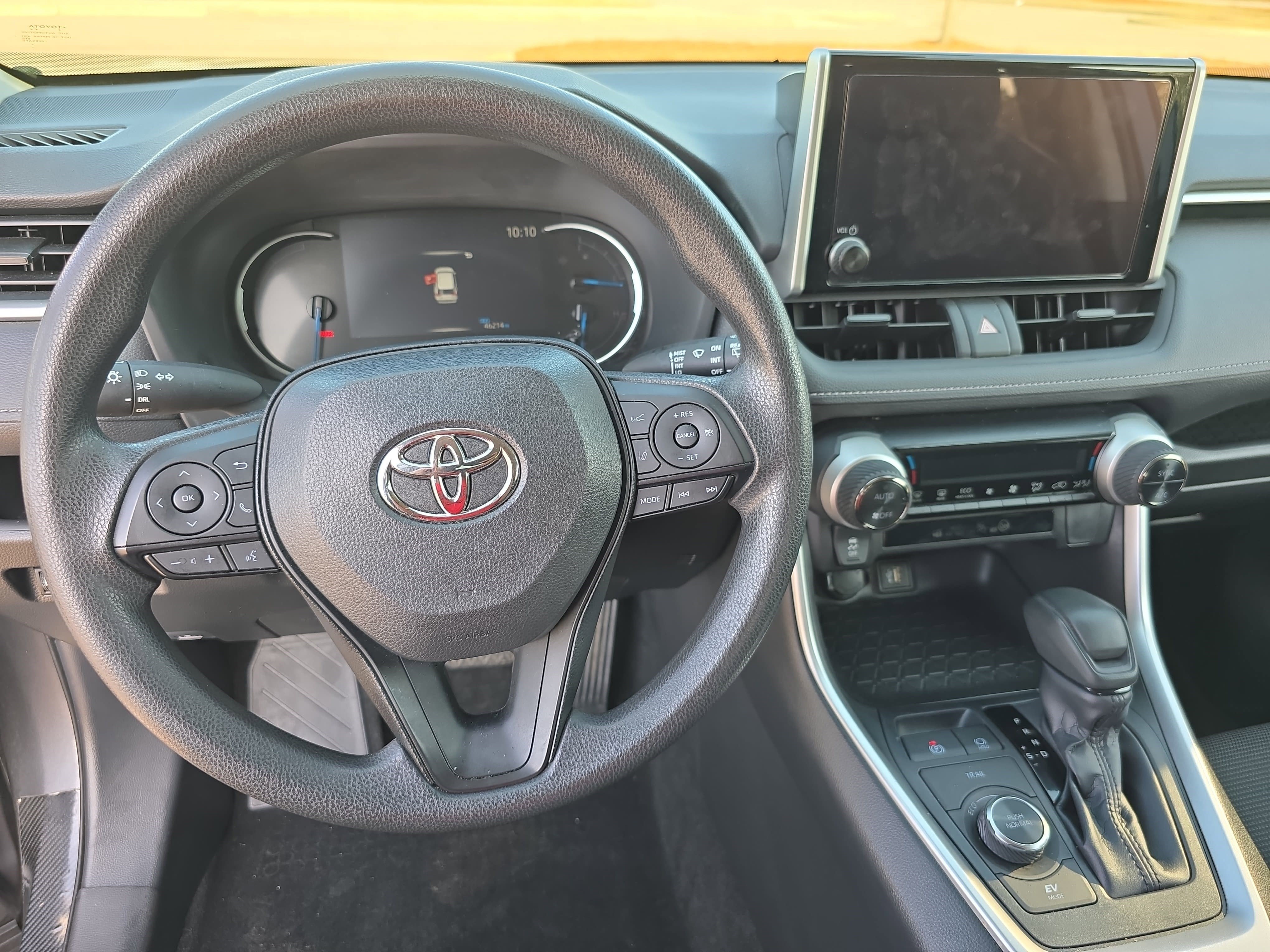 Used 2024 Toyota RAV4 LE image 16