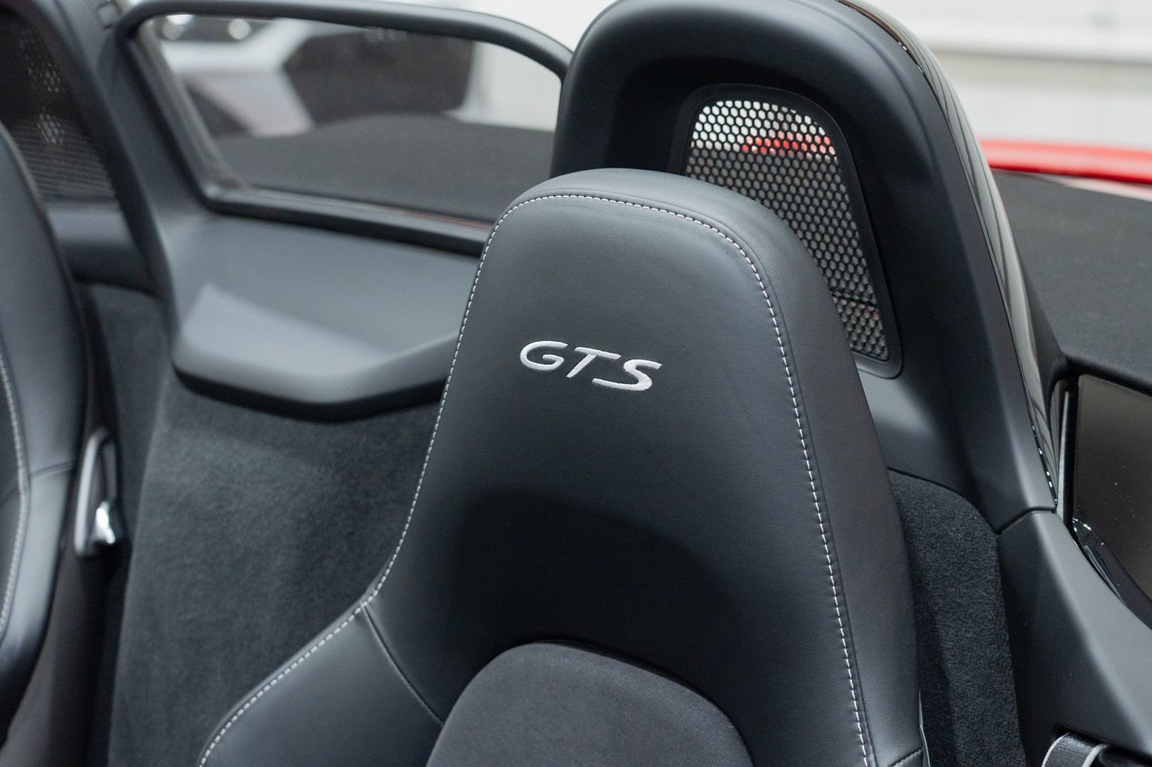 Used 2016 Porsche Boxster GTS RWD image 27