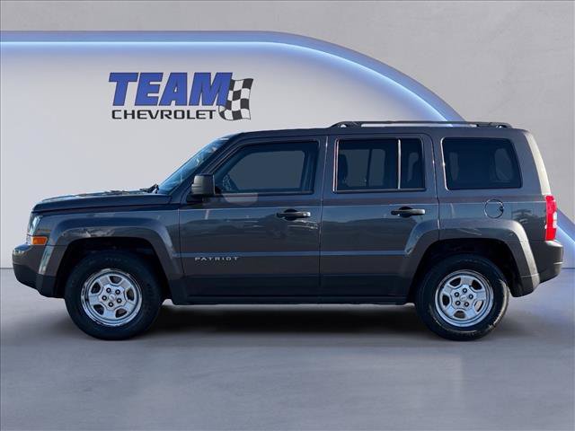 Used 2016 Jeep Patriot Sport FWD image 2