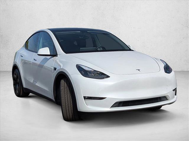 Used 2023 Tesla Model Y Long Range image 3