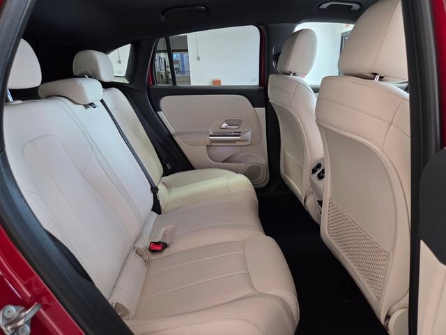 Used 2021 Mercedes-Benz GLA 250 4MATIC image 20