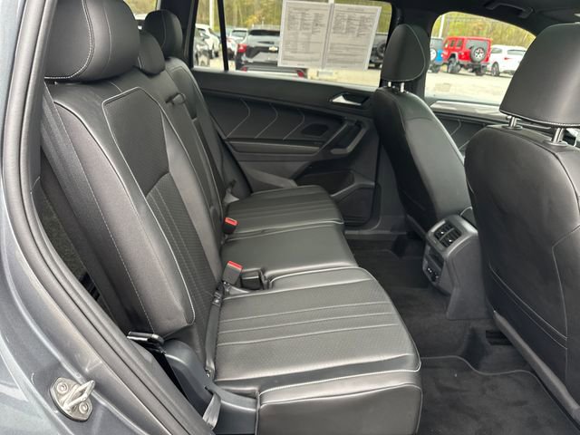 Certified 2023 Volkswagen Tiguan SE R-Line AWD/4WD image 35