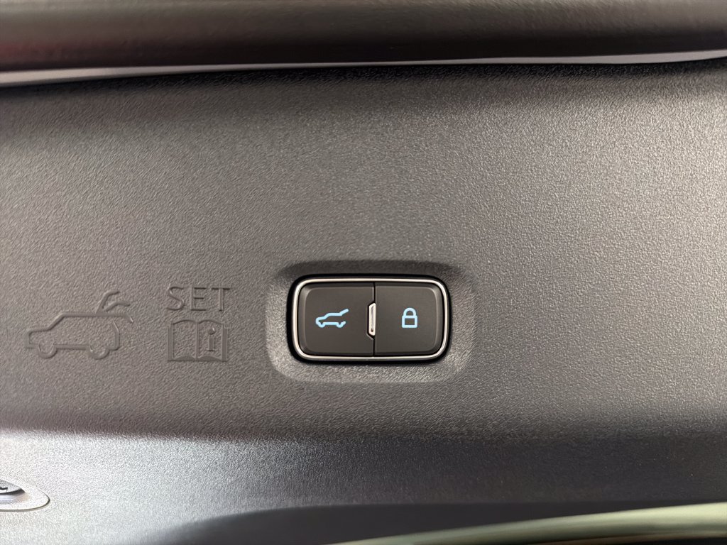 New 2027 Ford Expedition Max Platinum w/ Stealth Performance Package AWD/4WD image 8