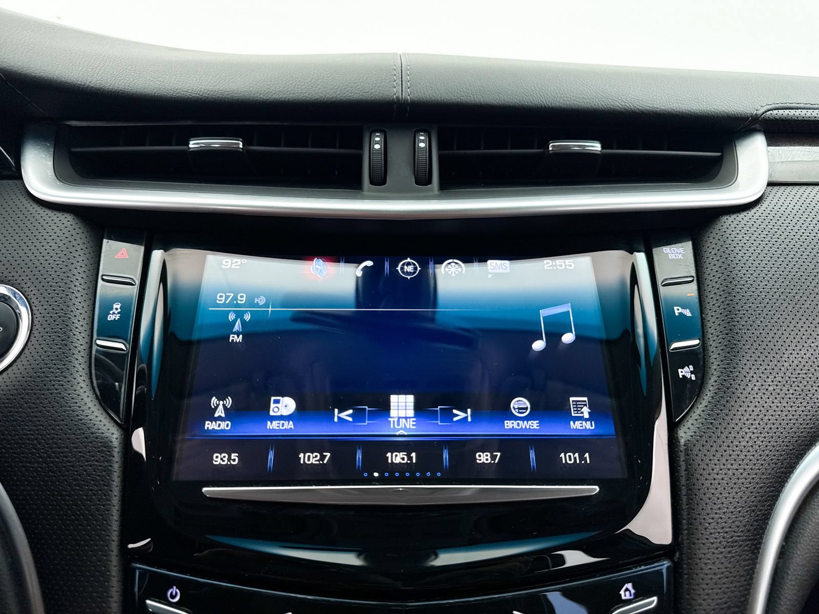 Used 2017 Cadillac XTS Luxury FWD image 5