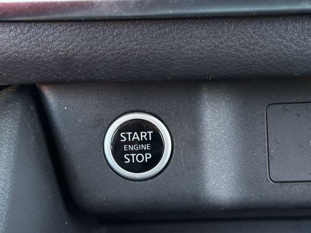 Used 2021 Nissan Rogue SV FWD image 20