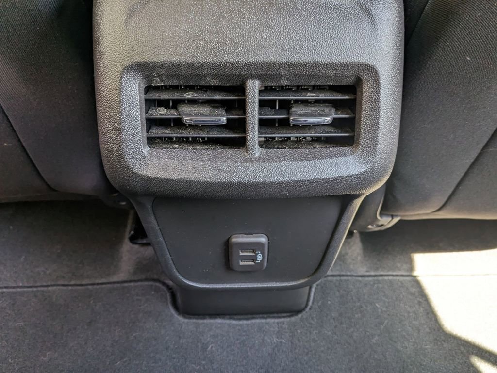 Used 2023 Chevrolet Equinox LS image 24