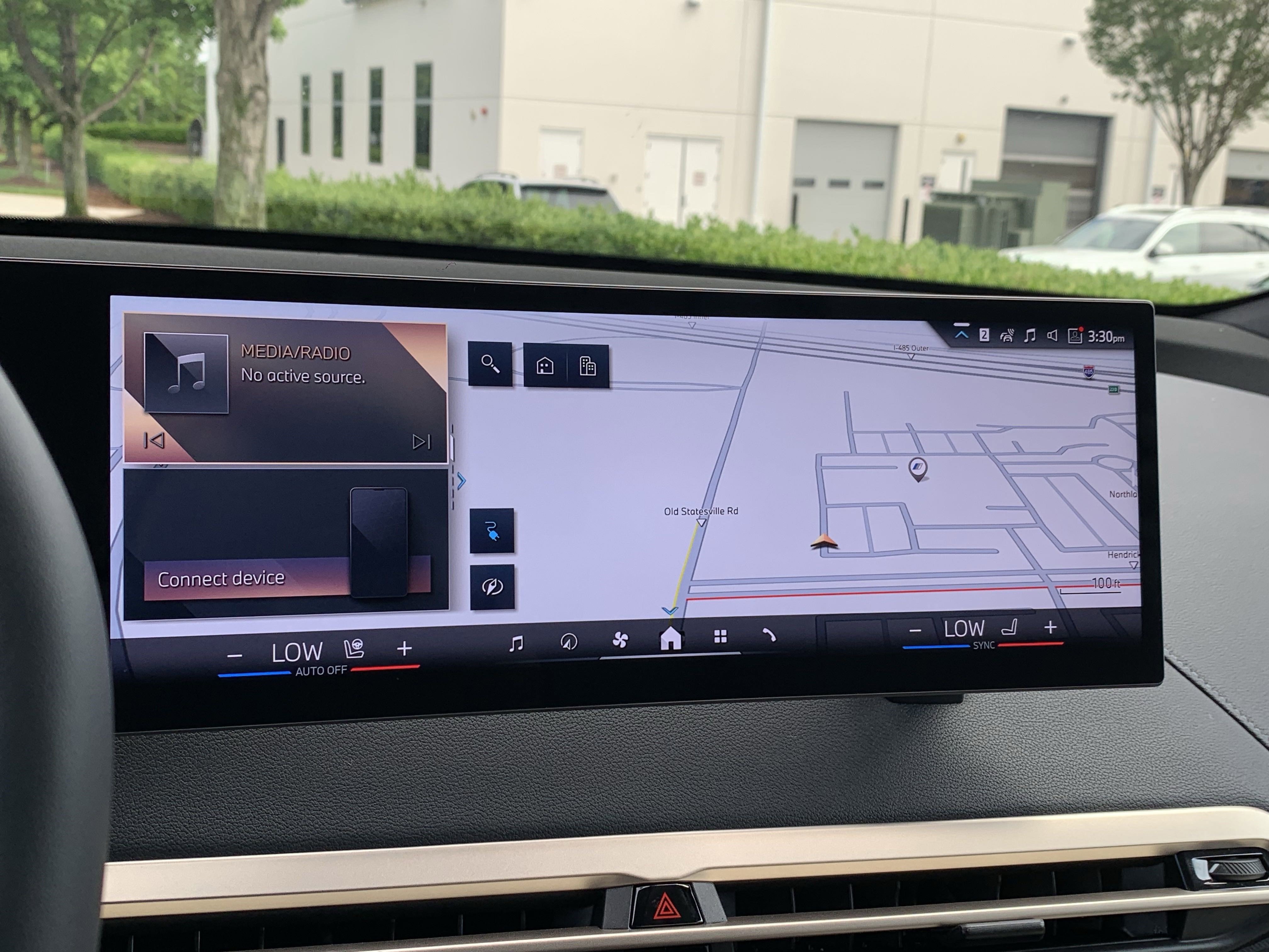 Used 2026 BMW iX xDrive60 w/ Premium Package image 27