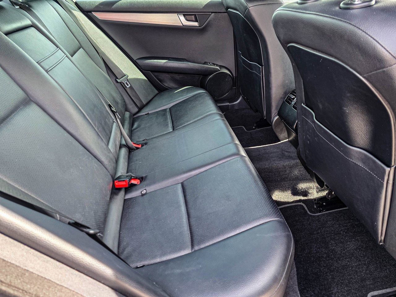 Used 2014 Mercedes-Benz C 300 4MATIC Sedan image 34