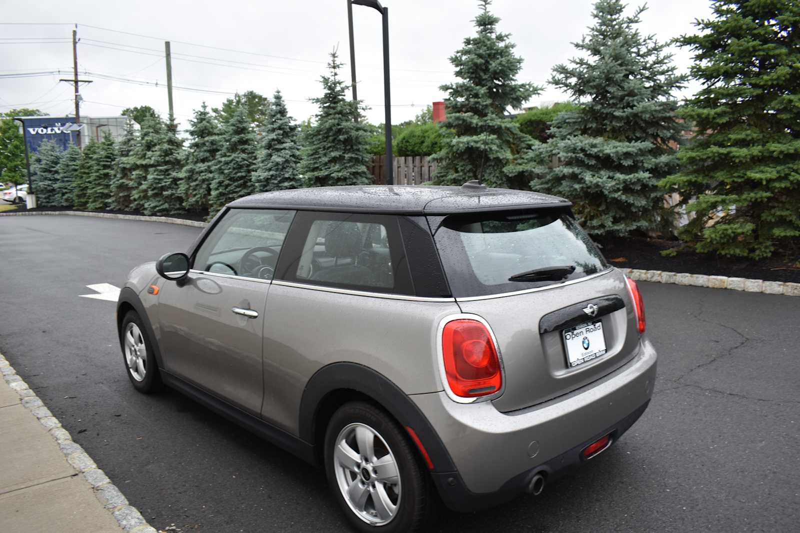 Used 2017 MINI Cooper 2-Door Hardtop FWD image 7