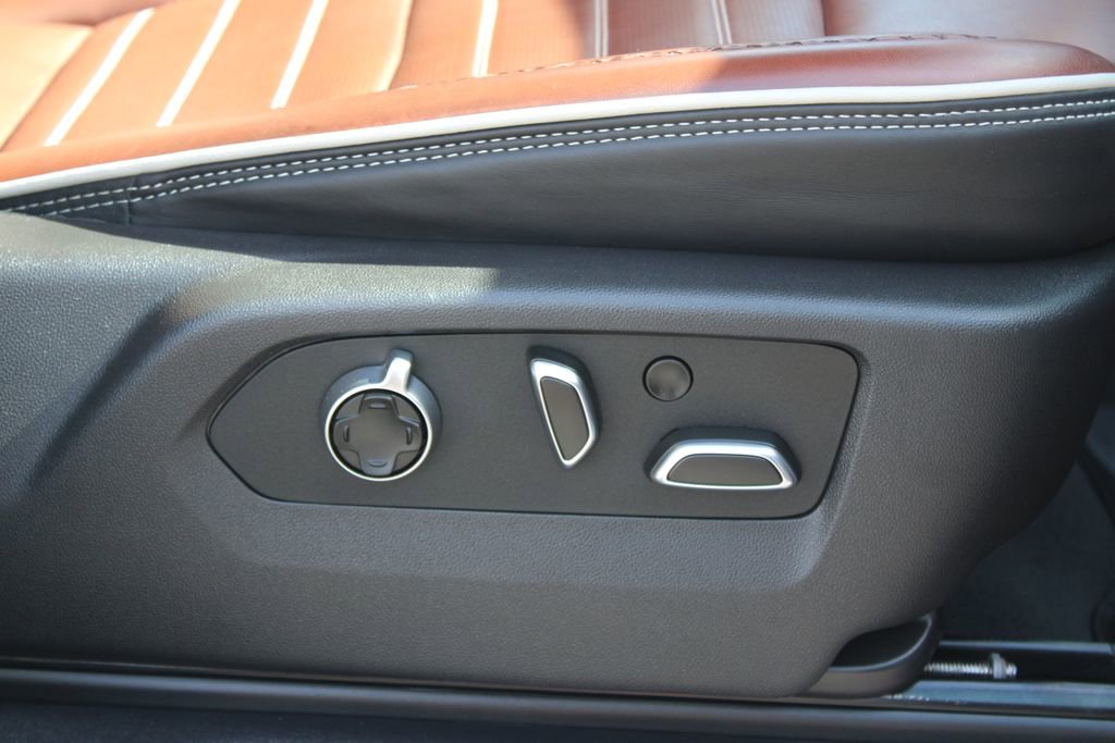 Used 2025 GMC Sierra 2500 Denali Ultimate image 30