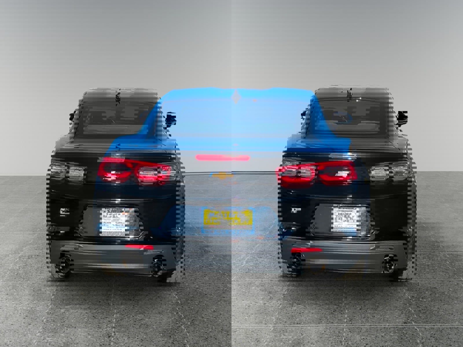 Used 2023 Chevrolet Camaro LT image 4