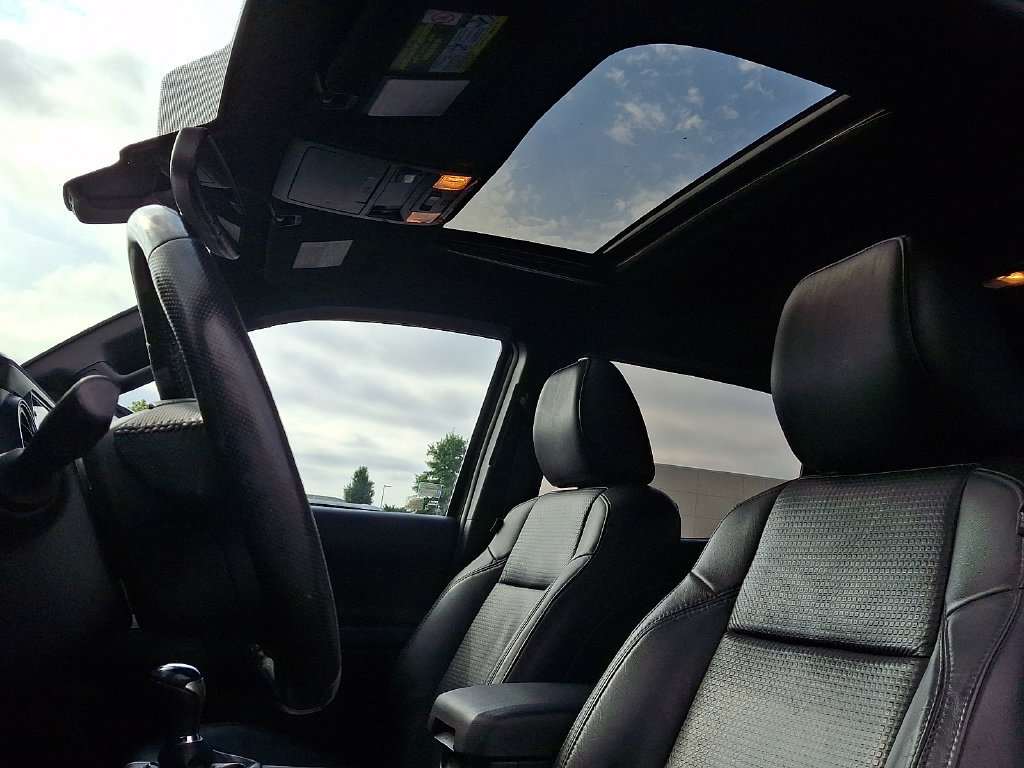 Used 2020 Toyota Tacoma Limited AWD/4WD image 16