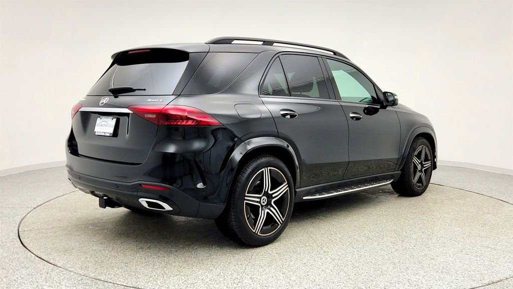 Used 2024 Mercedes-Benz GLE 450 4MATIC w/ AMG Line Exterior image 5