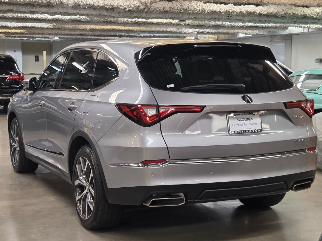 Certified 2023 Acura MDX w/ Technology Package AWD/4WD image 9