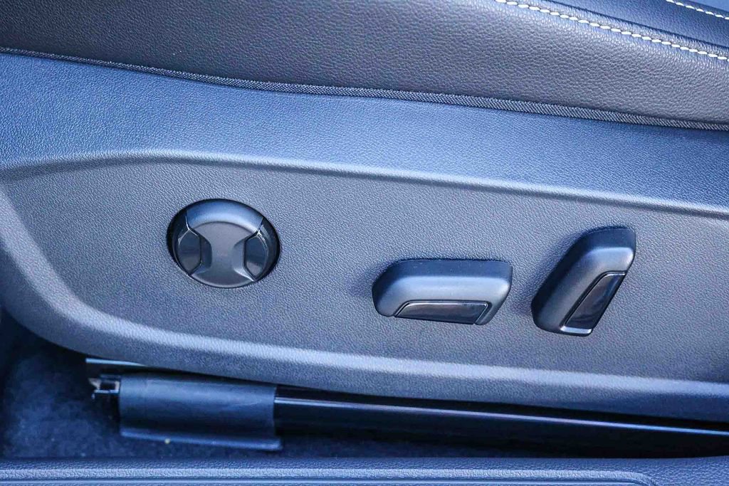 New 2026 Volkswagen Jetta SE image 32