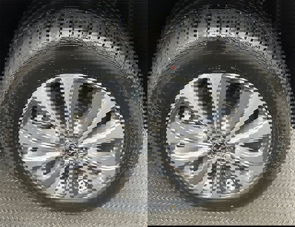 Used 2020 Mercedes-Benz GLE 350 4MATIC image 7