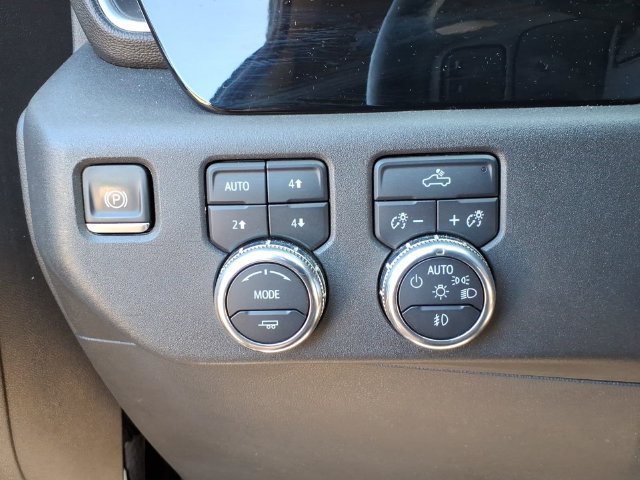Used 2023 GMC Sierra 1500 Elevation w/ X31 Off-Road Package AWD/4WD image 14