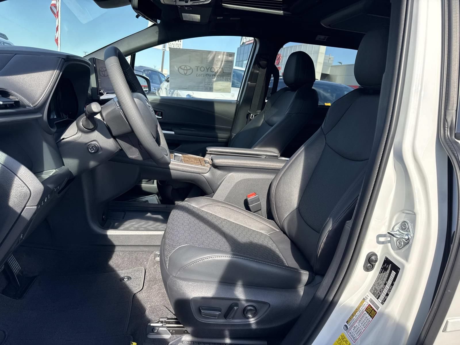 New 2026 Toyota Sienna Platinum AWD/4WD image 8