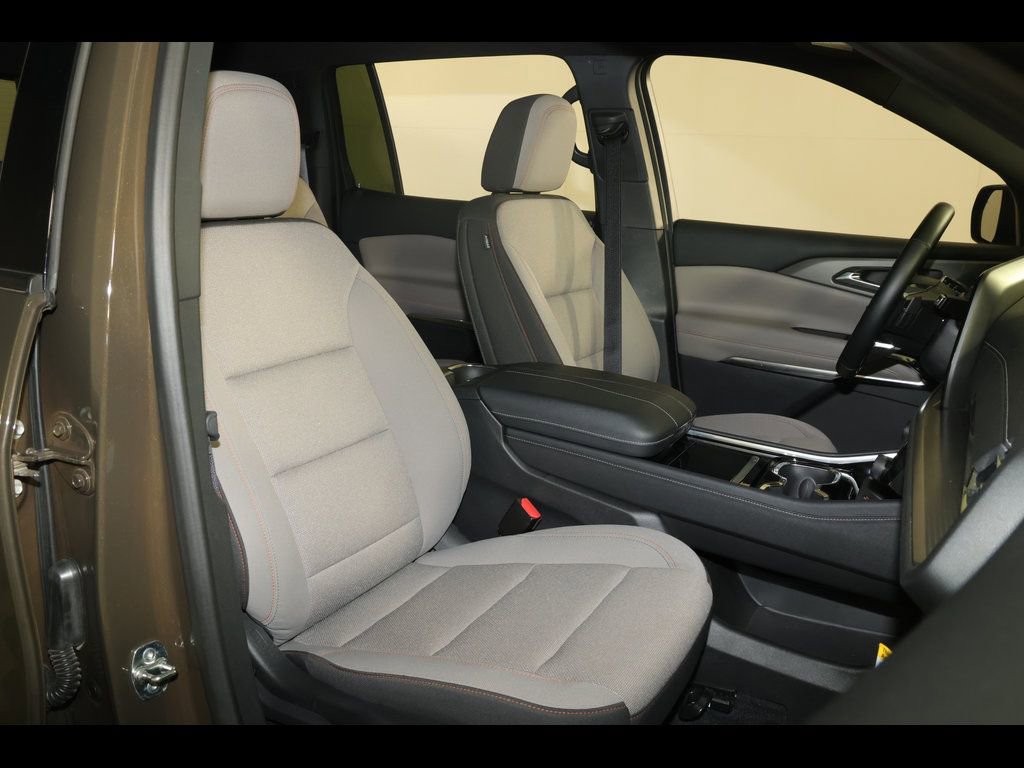 Used 2024 Chevrolet Traverse LT w/ Enhanced Driving Package FWD image 60