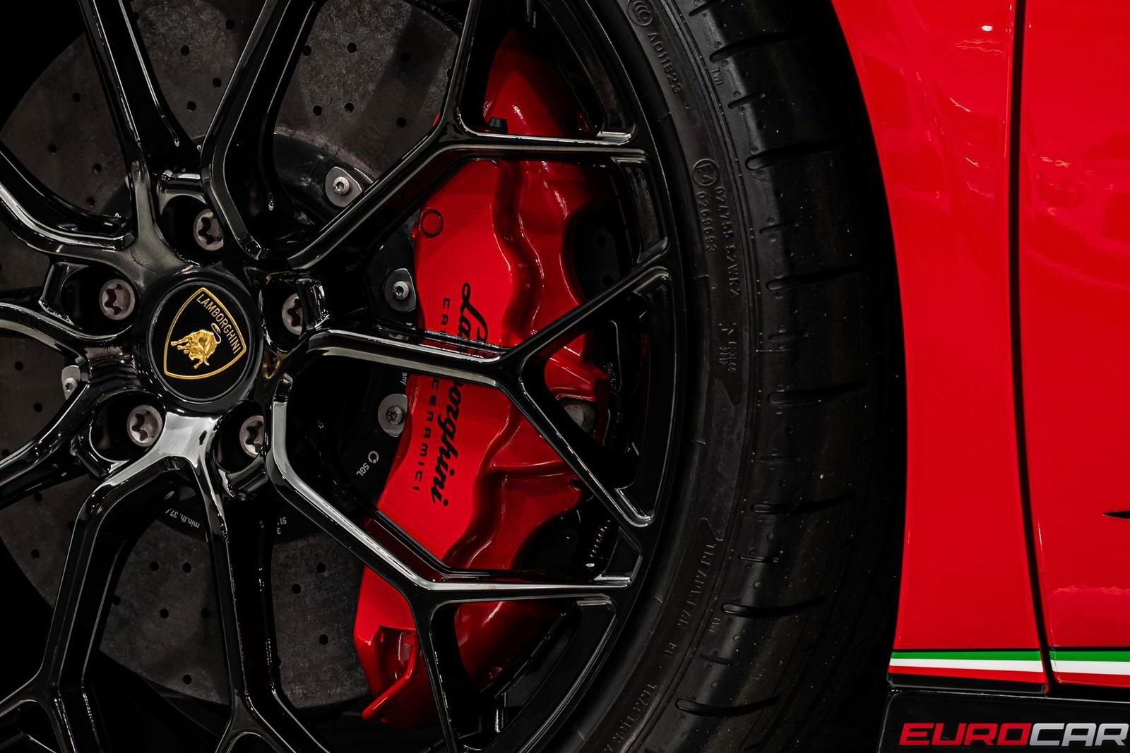 Used 2018 Lamborghini Huracan Performante image 27