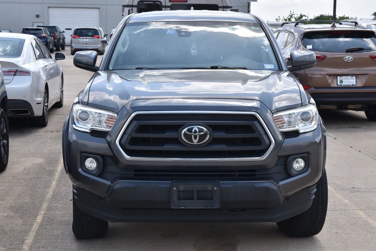Used 2020 Toyota Tacoma SR5 RWD image 3