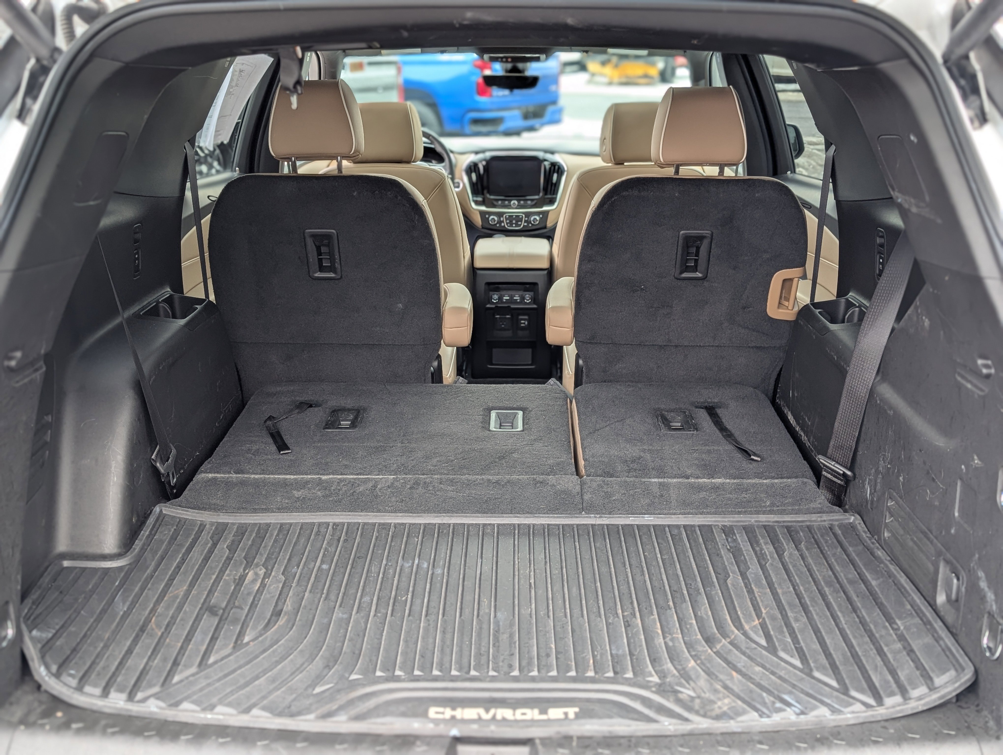Used 2023 Chevrolet Traverse Premier image 50