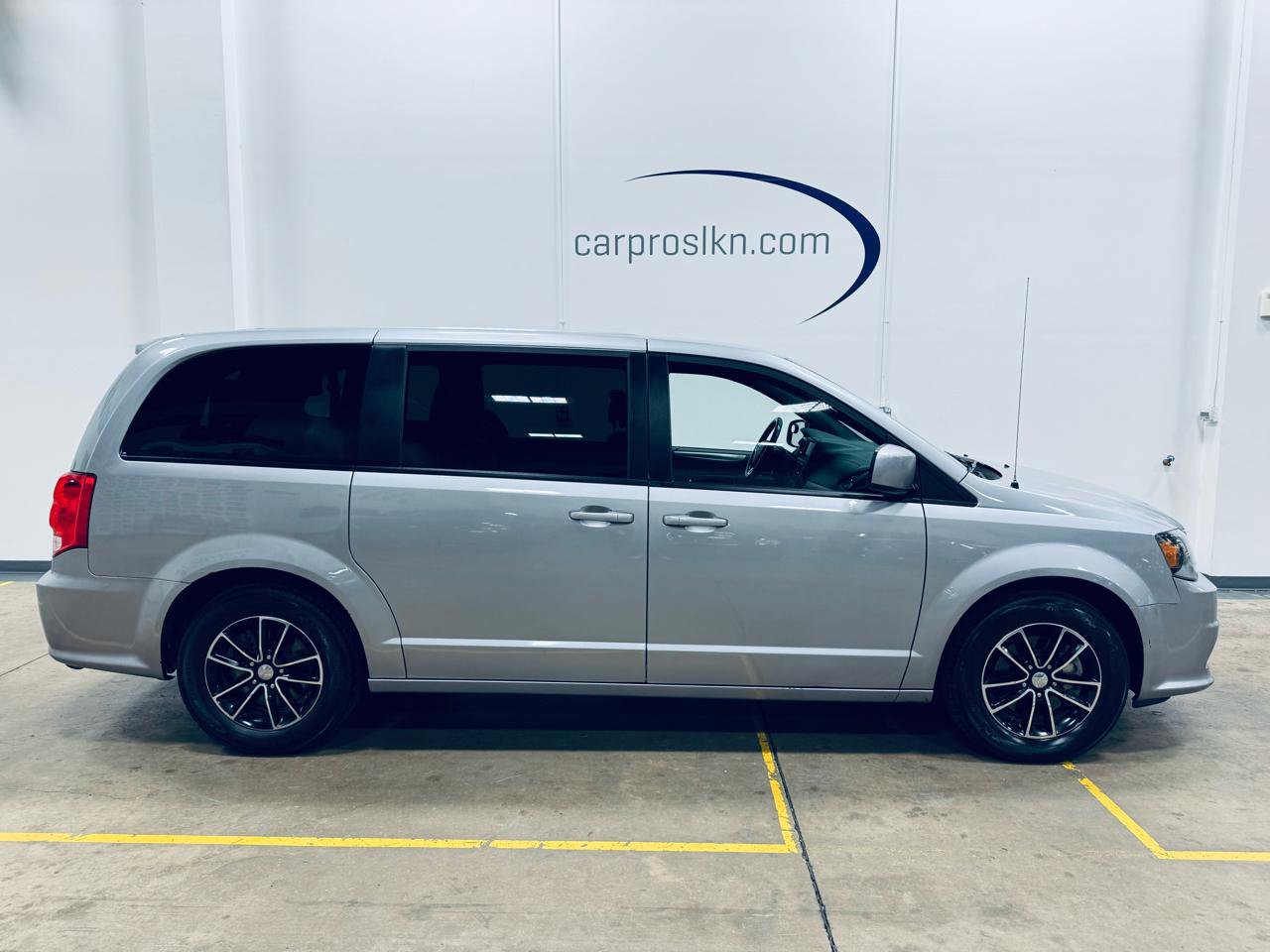 Used 2018 Dodge Grand Caravan GT image 8